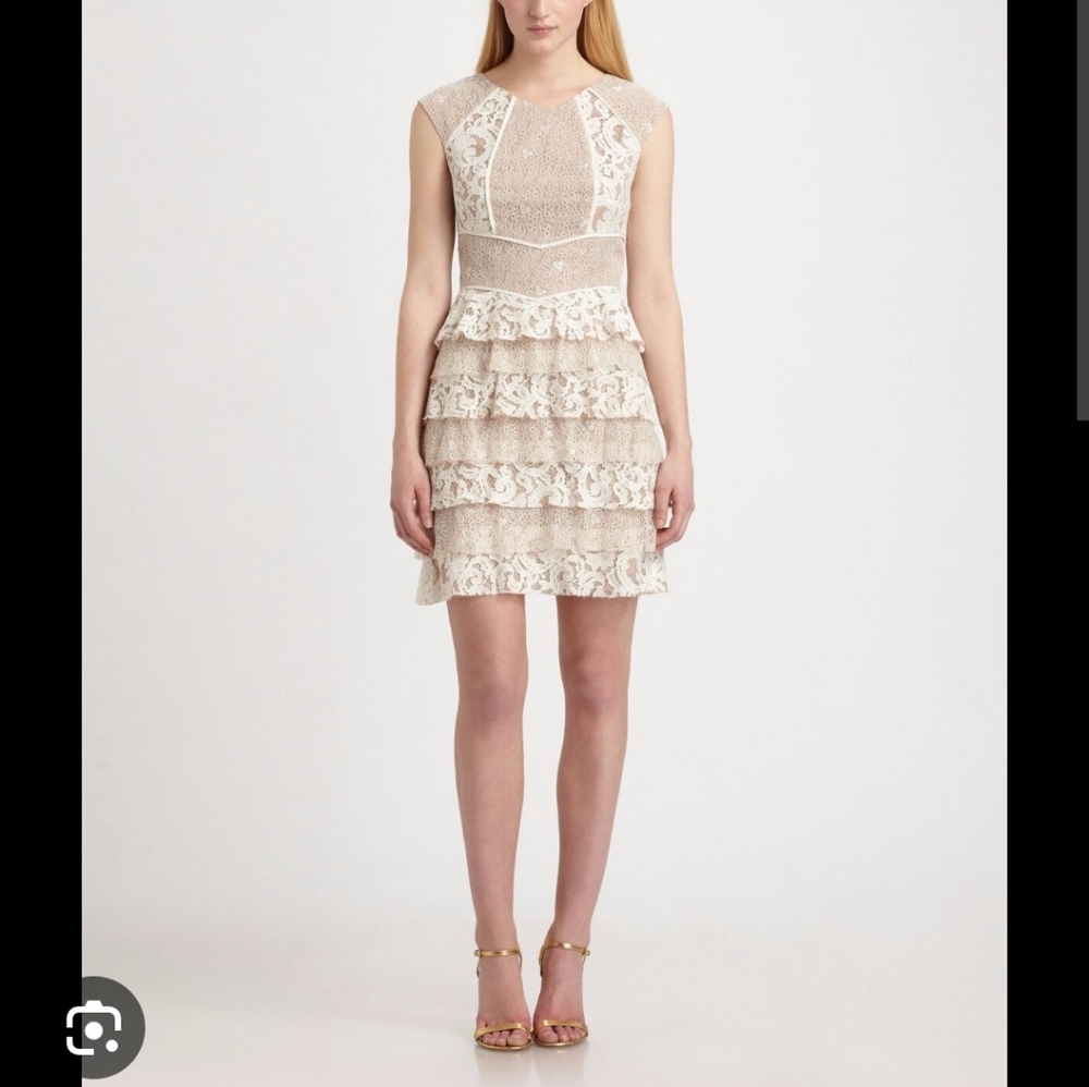 BCBG MaxAzria Kayla Lace Tiered Dress Size 8